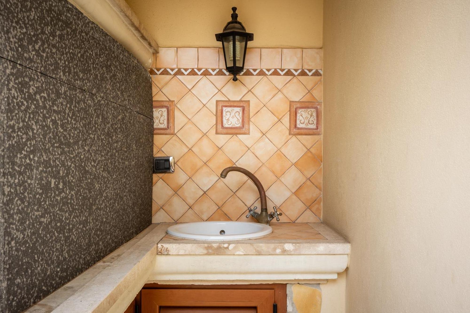 La Casa Di Tonina Lägenhet Quartu SantʼElena Exteriör bild